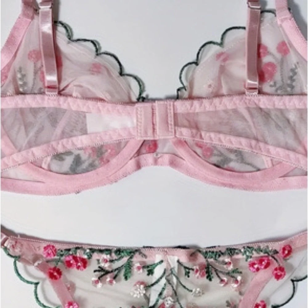 New Pink Floral Embroidered Underwire Bra Panty Set